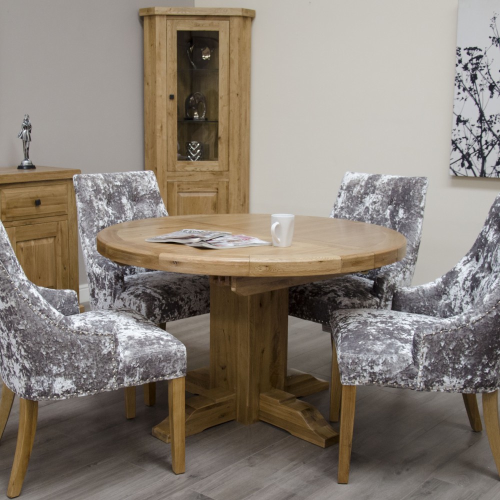 Deluxe Oak Round Extending Dining Table Deluxe Oak Round Extending Dining Table