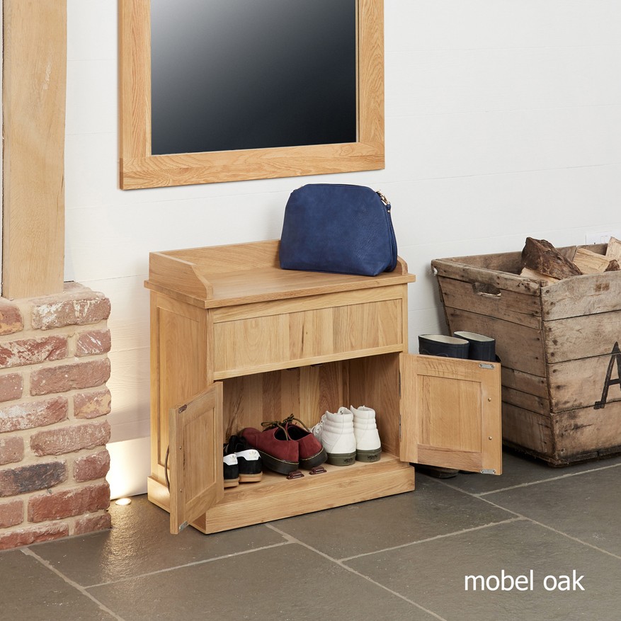 Mobel Oak Shoe Bench with Hidden Storage